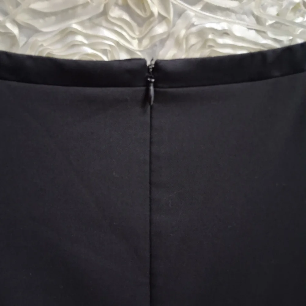 Elegant Black Midi Dress by - Picture 5 of 6